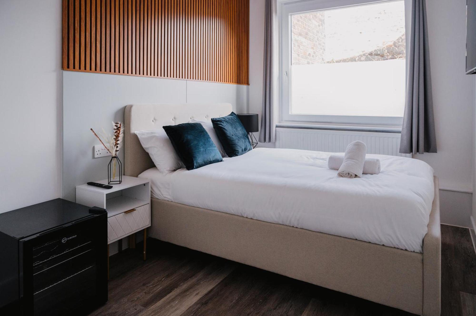 Hotel Wns Skylines Village Londra