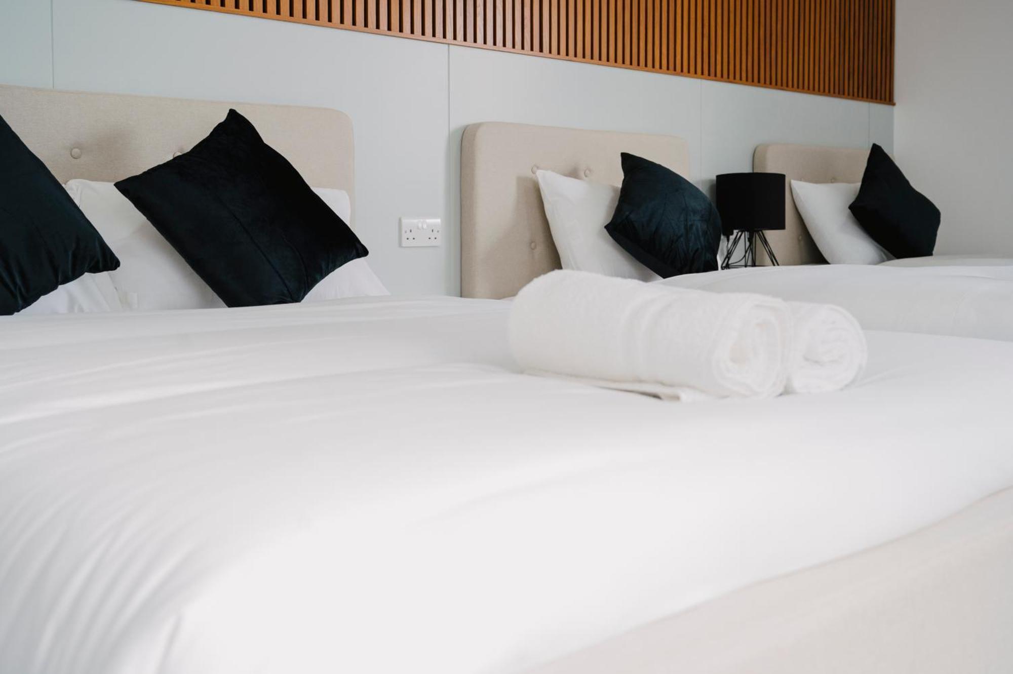 Hotel Wns Skylines Village Londra